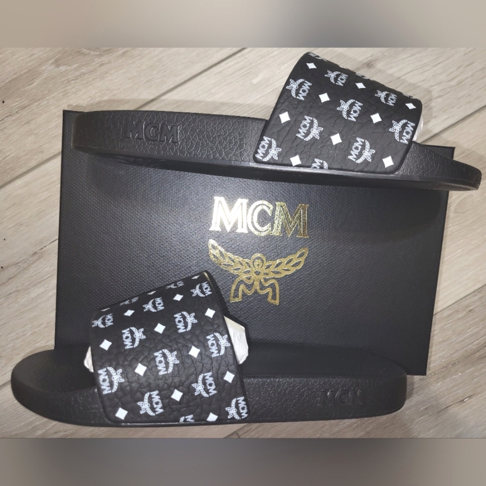 ✨️[NWT] lMCM Slides (9) & Claus M Reversible Belt Combo - Picture 12 of 16